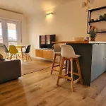 Lägenhet Rooftop Oasis Chiavari