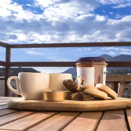 Rooftop Oasis Apartman