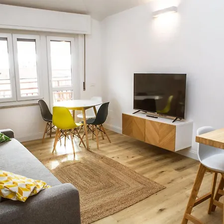 Rooftop Oasis キアーヴァリ