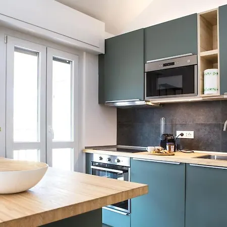 Rooftop Oasis キアーヴァリ