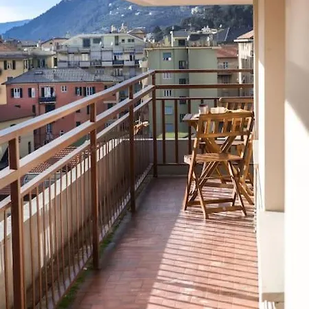 Rooftop Oasis アパート