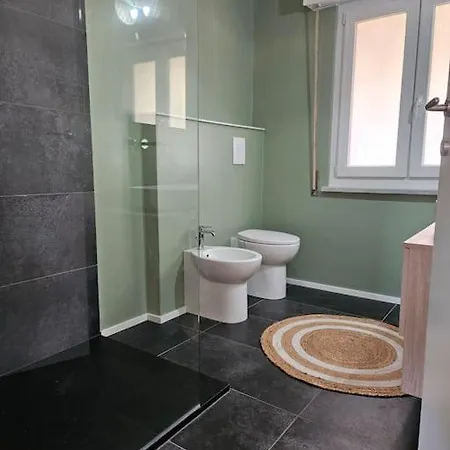 アパート Rooftop Oasis キアーヴァリ